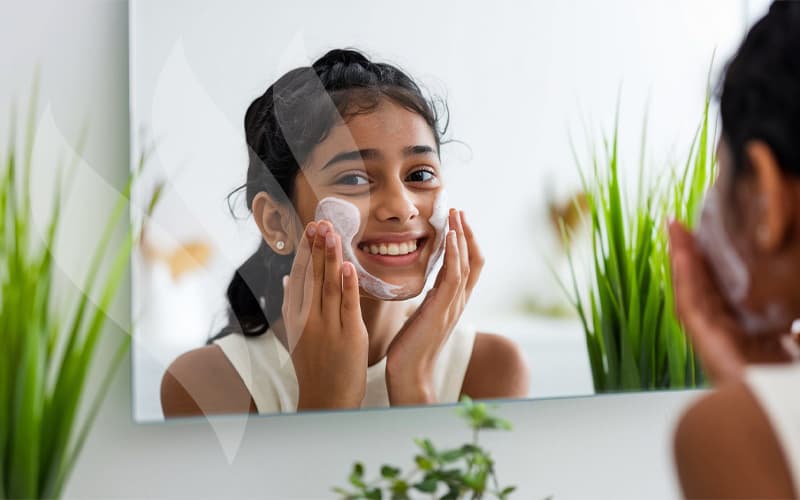 Teen summer skincare: Guide to clear, glowing skin in the heat! – Satthwa